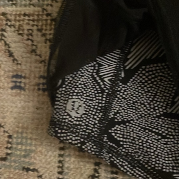 Lululemon athletic shorts - Picture 7 of 7